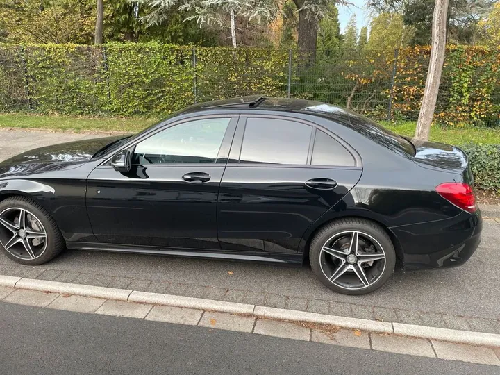 Mercedes-Benz C 220