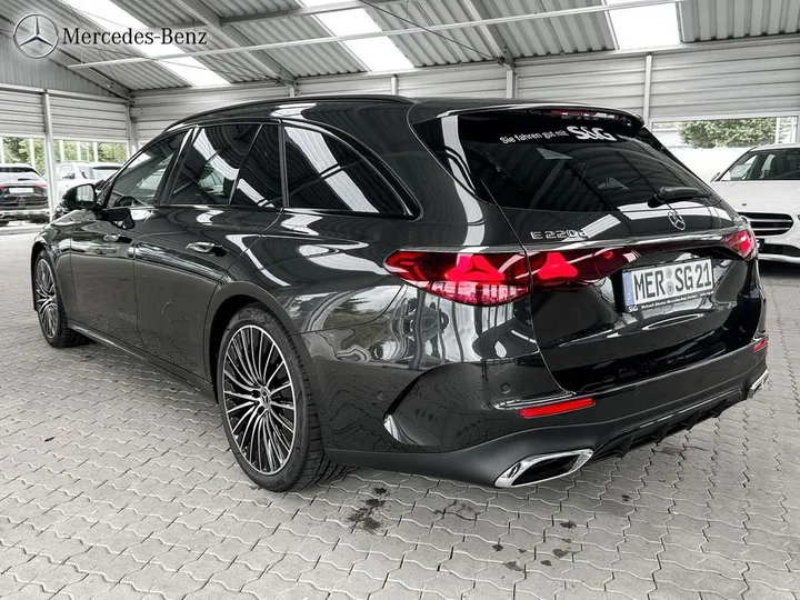 Mercedes-Benz E 220