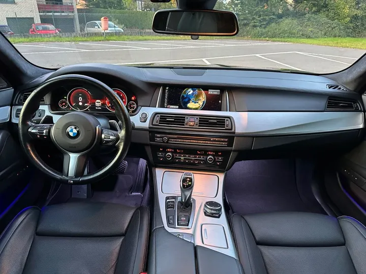 BMW 525