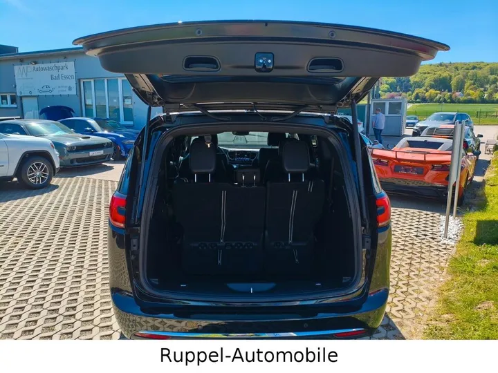Chrysler Pacifica