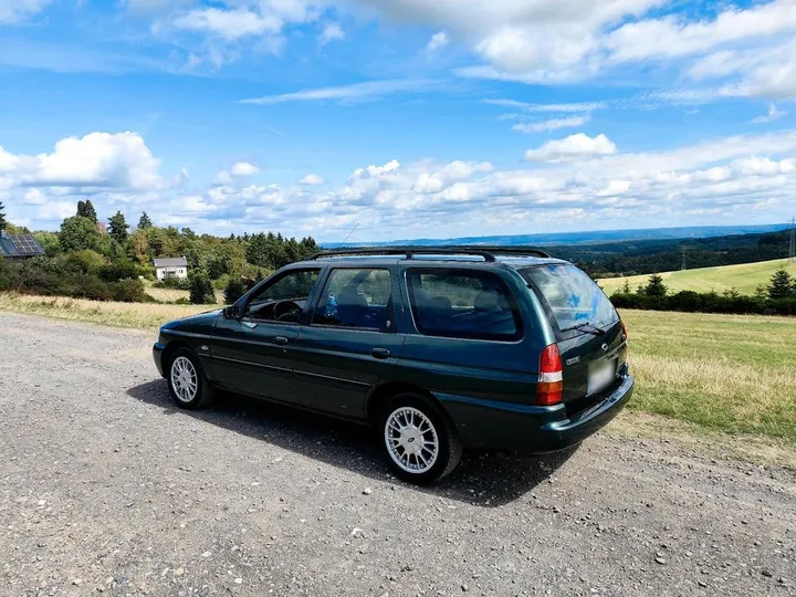 Ford Escort