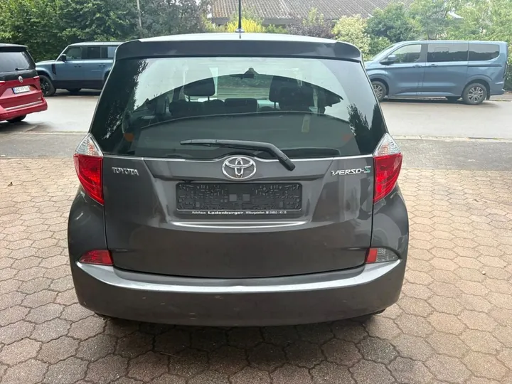 Toyota Verso-S