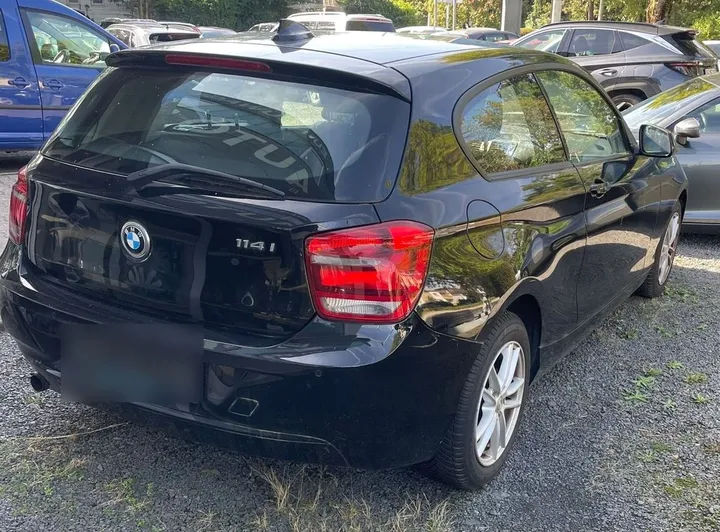 BMW 114