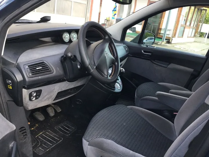 Citroën C8