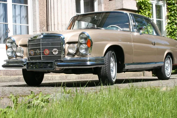 Mercedes-Benz 280