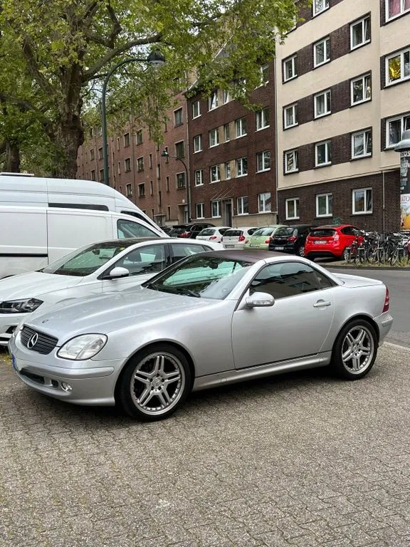Mercedes-Benz SLK 200