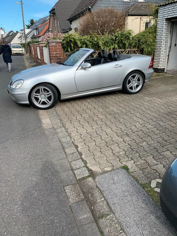 Mercedes-Benz SLK 200