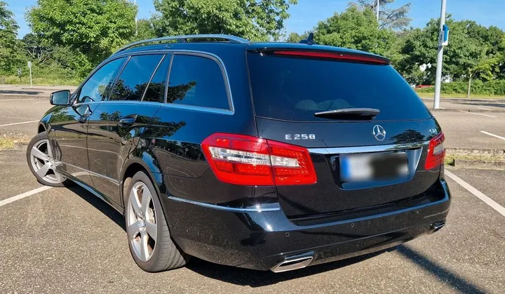 Mercedes-Benz E 250