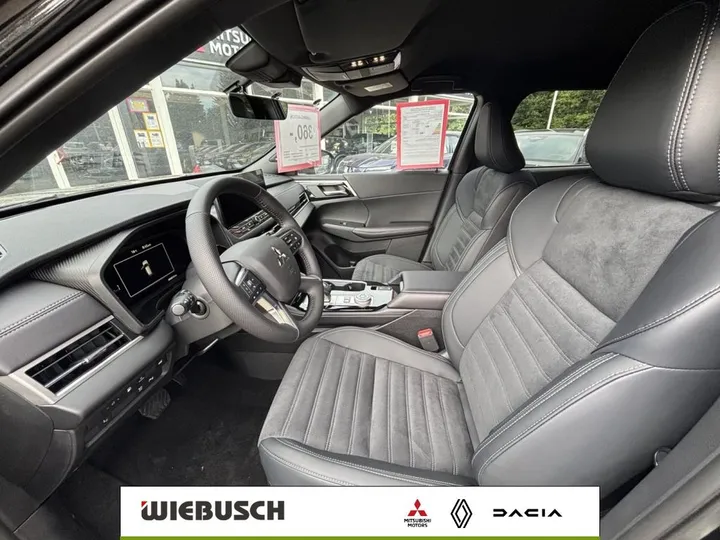 Mitsubishi Plug-in Hybrid Outlander