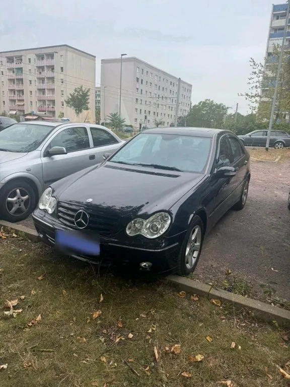 Mercedes-Benz C 230