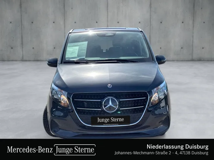 Mercedes-Benz V 220