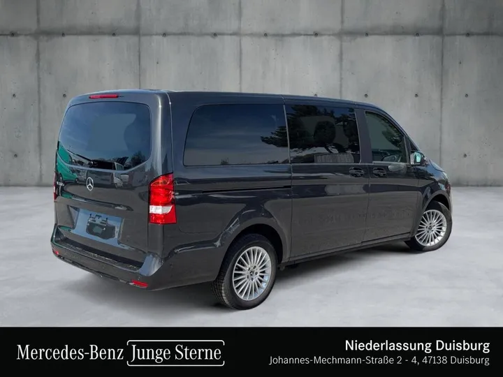 Mercedes-Benz V 220