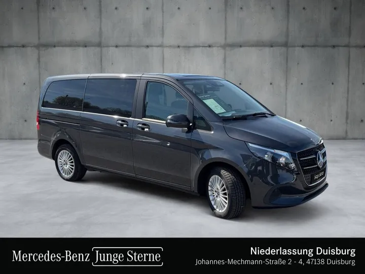 Mercedes-Benz V 220