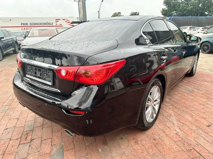Infiniti Q50