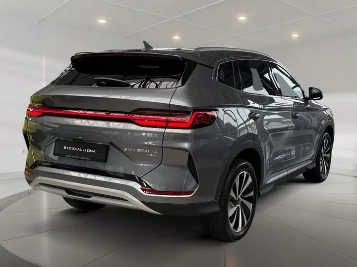 BYD SEAL U