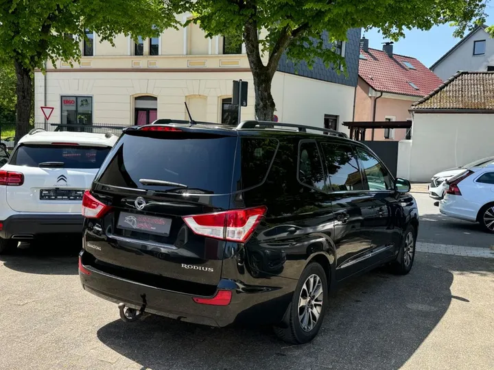 Ssangyong Rodius