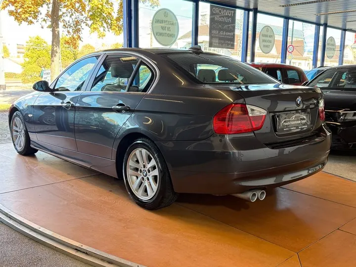BMW 325
