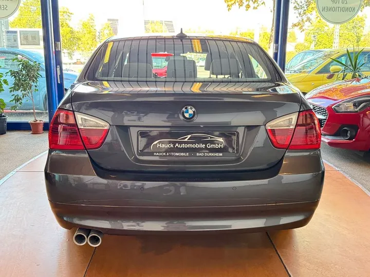 BMW 325
