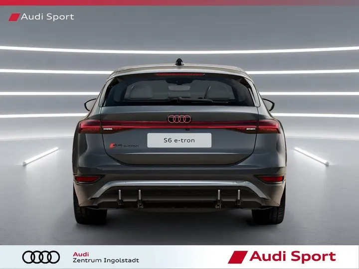 Audi S6 e-tron