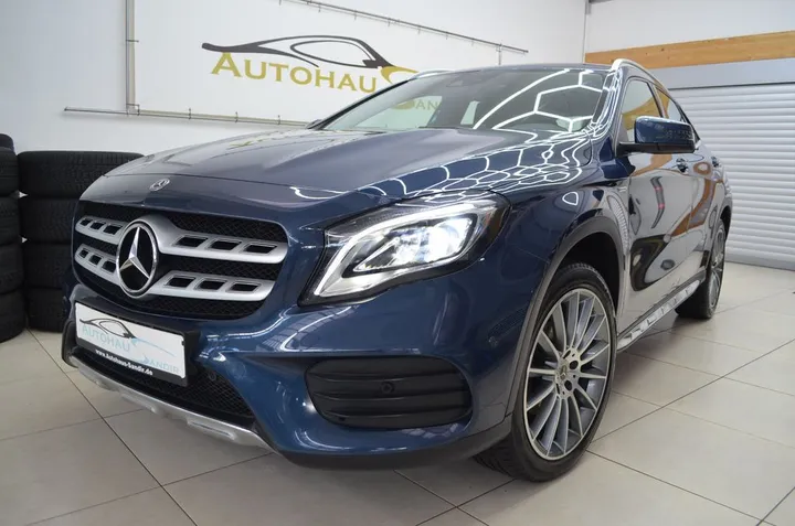Mercedes-Benz GLA 200
