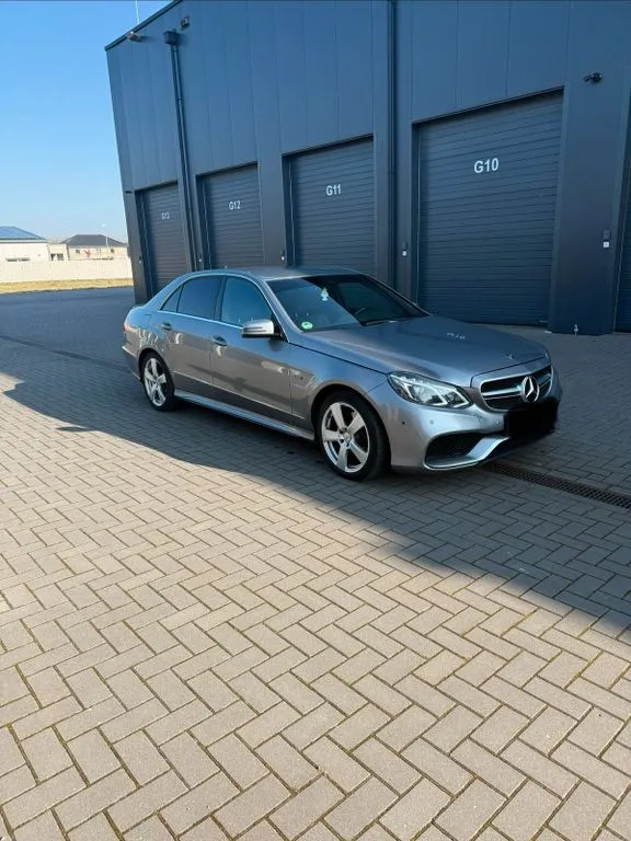 Mercedes-Benz E 63 AMG
