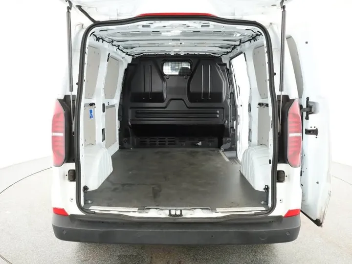Volkswagen T7 Transporter