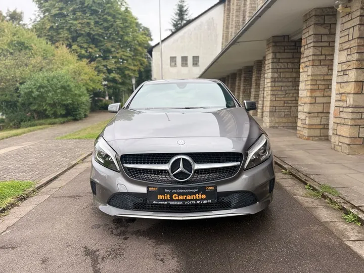 Mercedes-Benz A 220