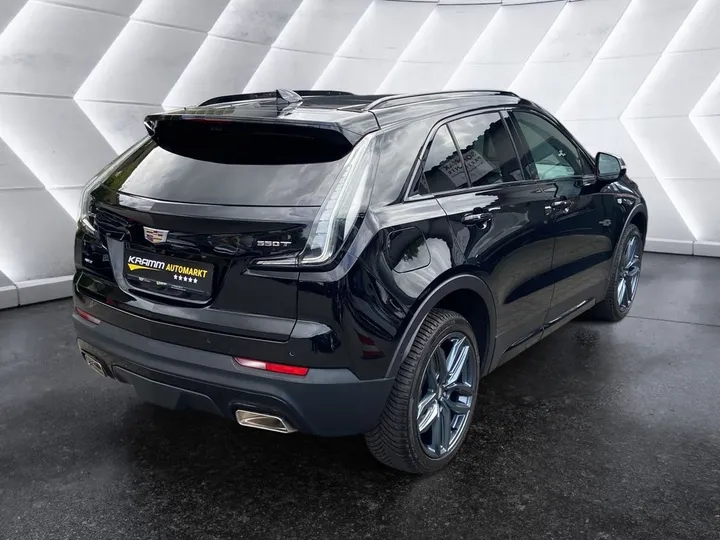 Cadillac XT4
