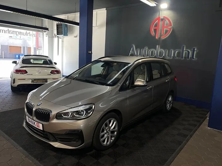 BMW 220