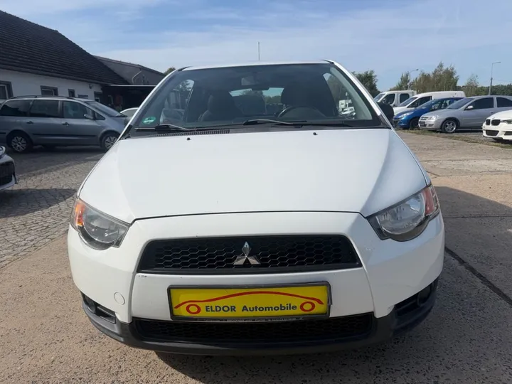 Mitsubishi Colt