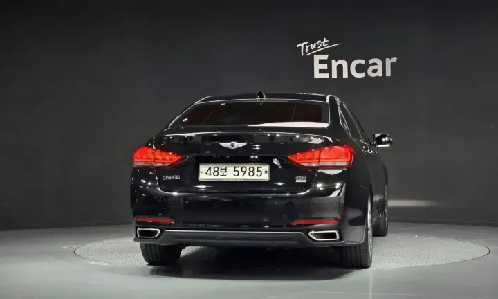 Hyundai Genesis