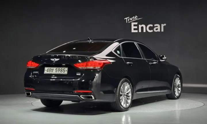 Hyundai Genesis