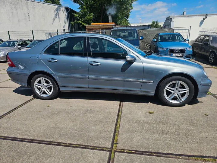 Mercedes-Benz C 200