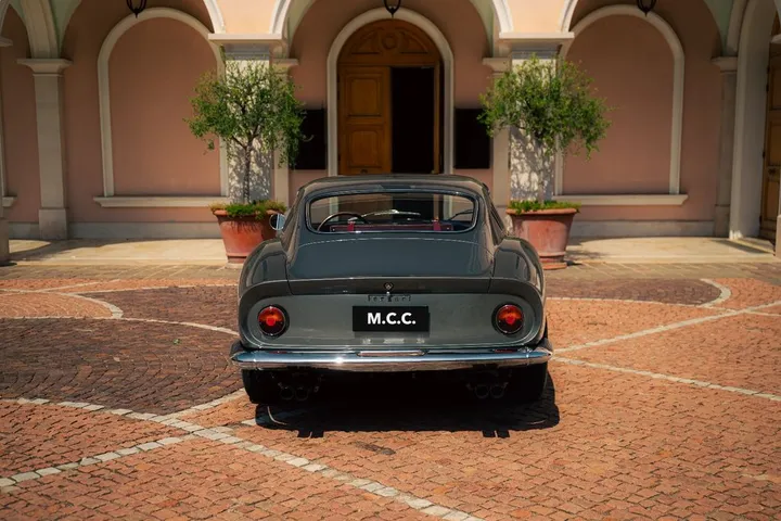 Ferrari 275