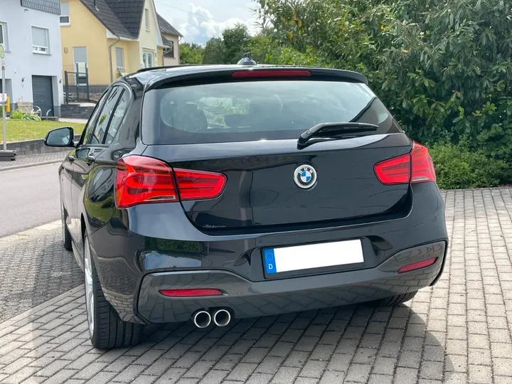 BMW 120