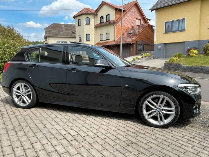 BMW 120