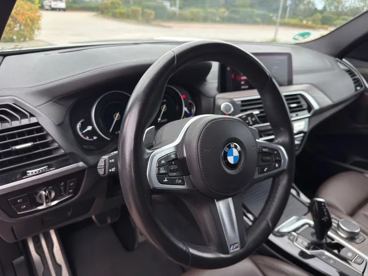 BMW X3 M40