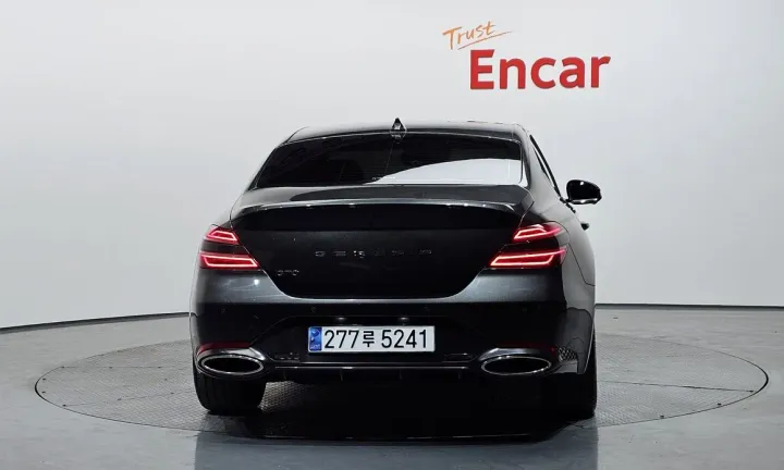 Genesis G70