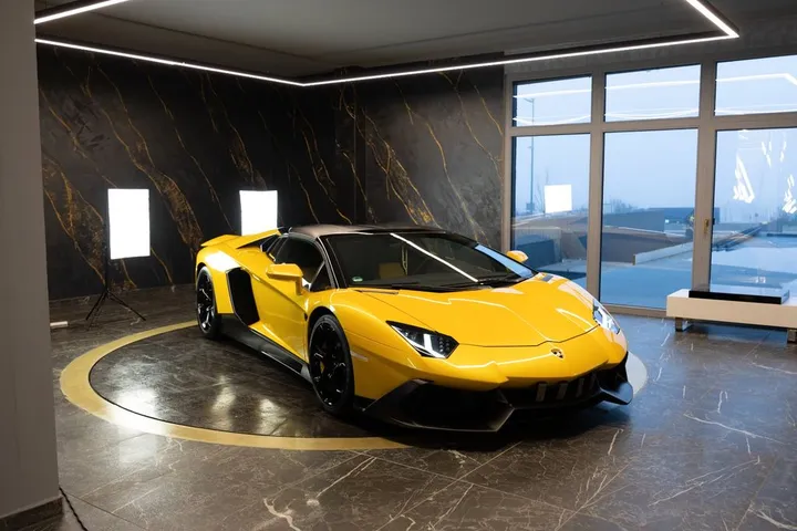 Lamborghini Aventador