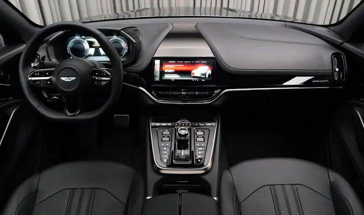 Aston Martin DBX