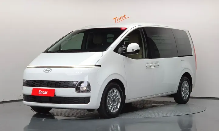Hyundai Staria