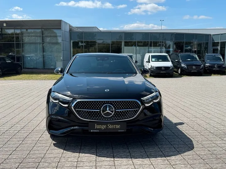 Mercedes-Benz E 200