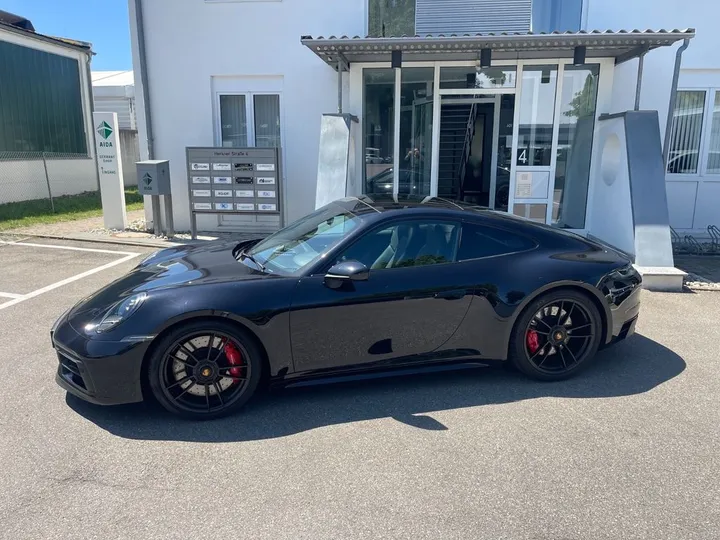 Porsche 992