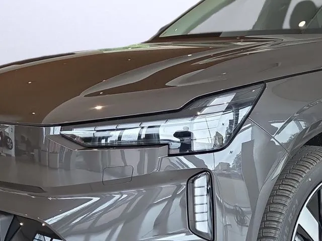 Volvo EX90