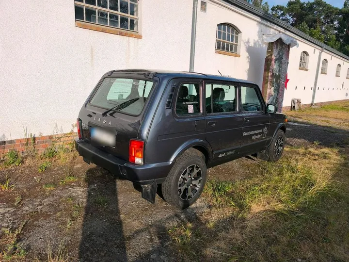Lada Urban
