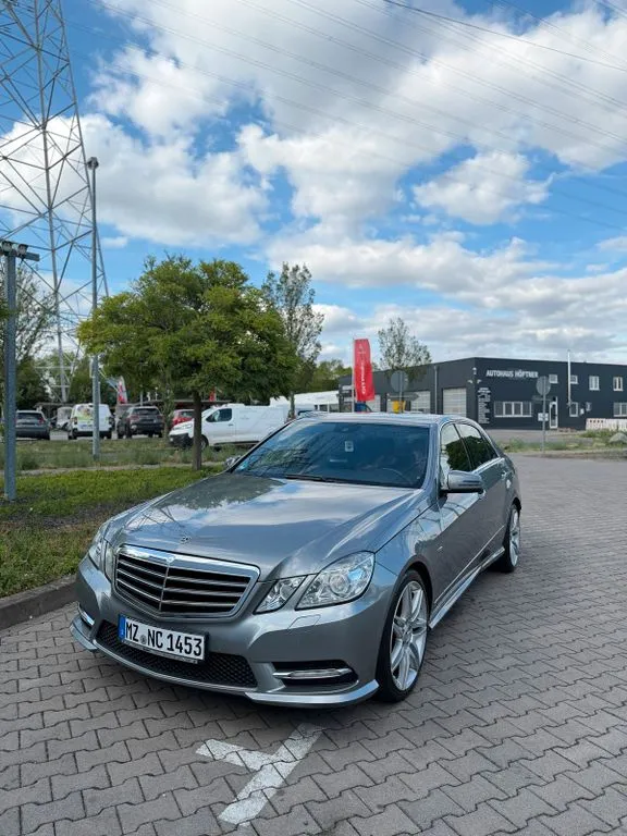 Mercedes-Benz E 350