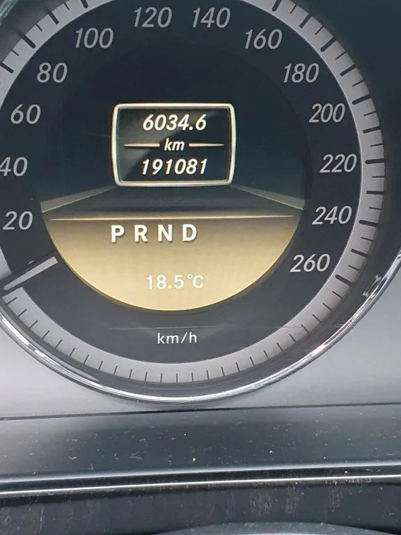 Mercedes-Benz E 200