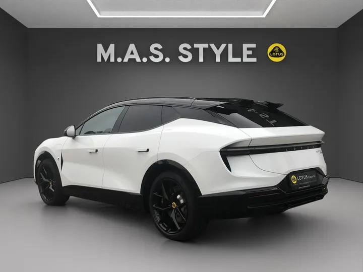 Lotus Eletre