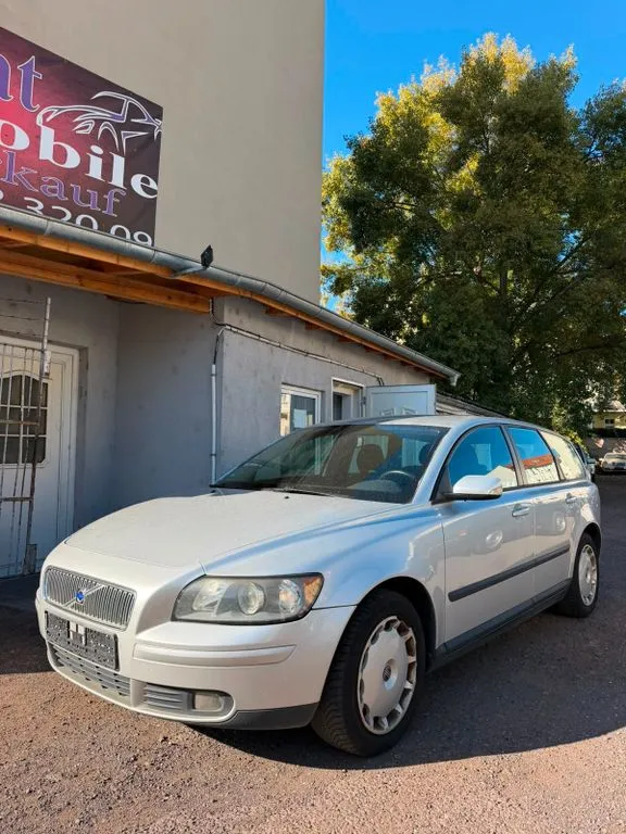 Volvo V50