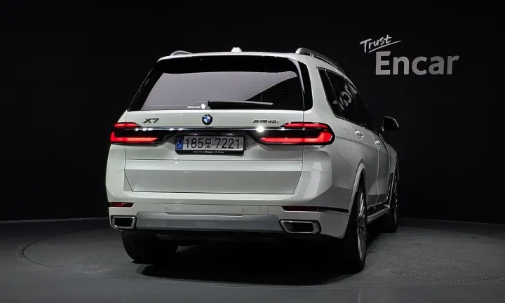 BMW X7